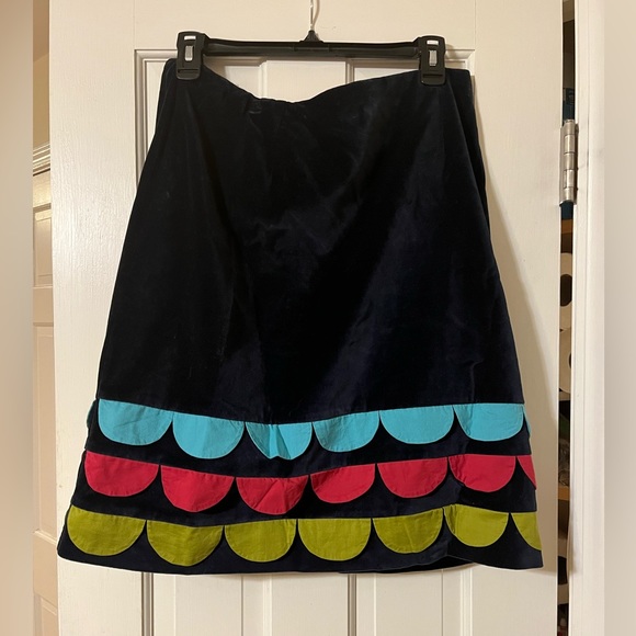 Boden Dresses & Skirts - Boden skirt with unique design size 10